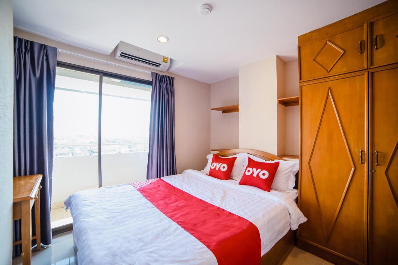 Oyo 602 L'Hotel Бангкок Экстерьер фото