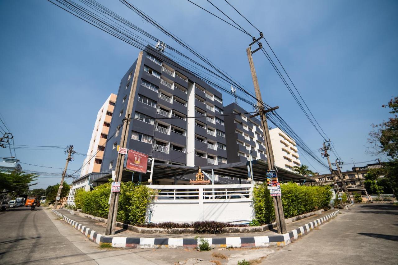 Oyo 602 L'Hotel Бангкок Экстерьер фото