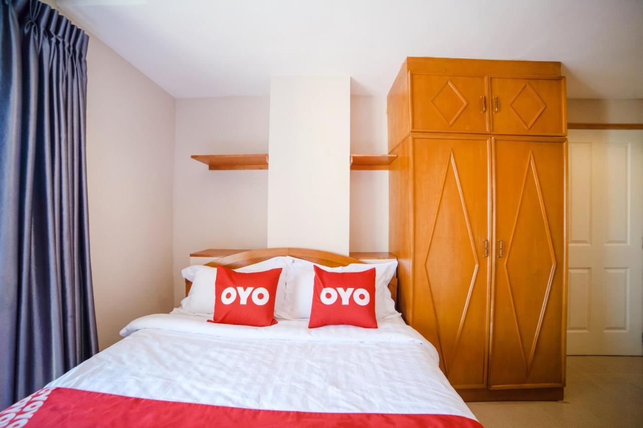 Oyo 602 L'Hotel Бангкок Экстерьер фото